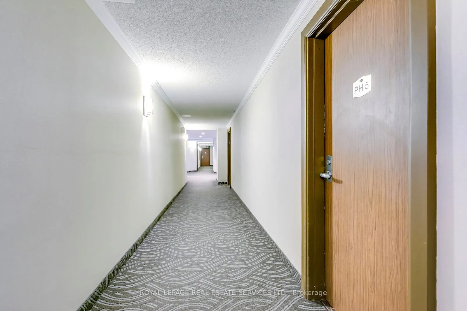1110 Walden Circ, #PH05