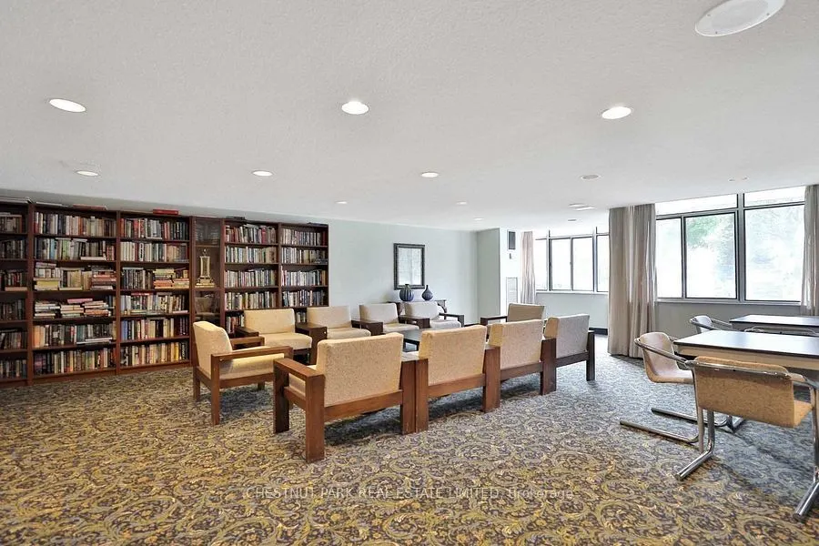 3100 Kirwin Ave, #1006