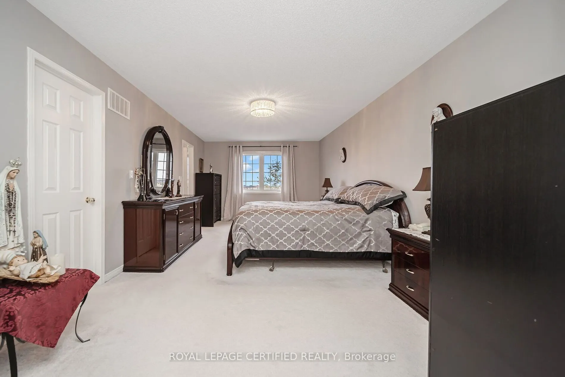 16 Gulfbrook Circ