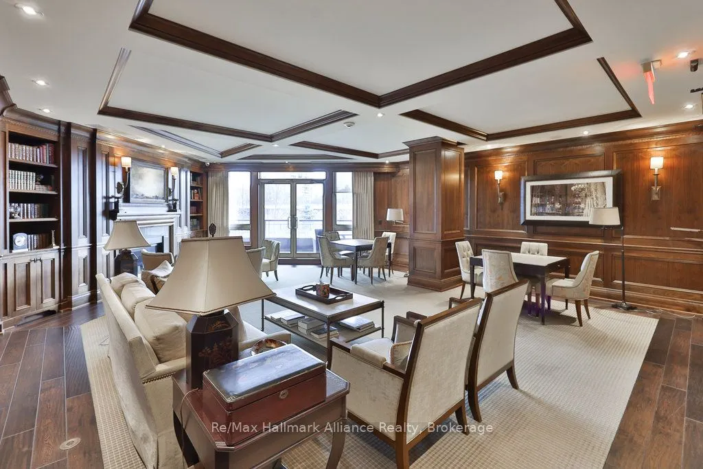 111 Forsythe St, #201
