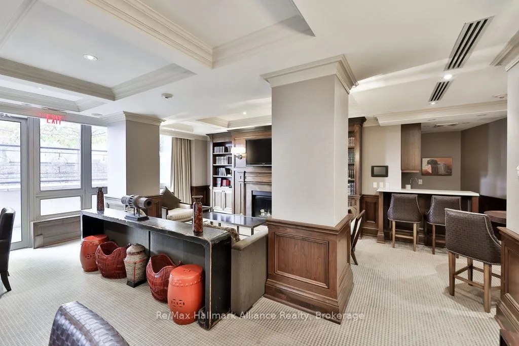 111 Forsythe St, #201