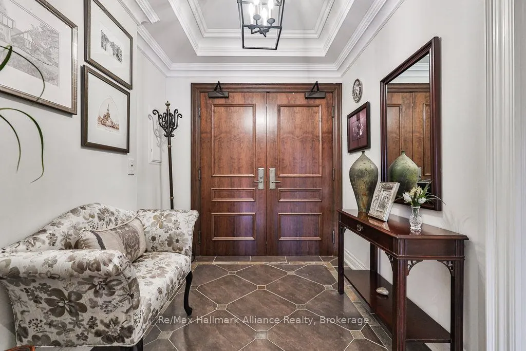 111 Forsythe St, #201