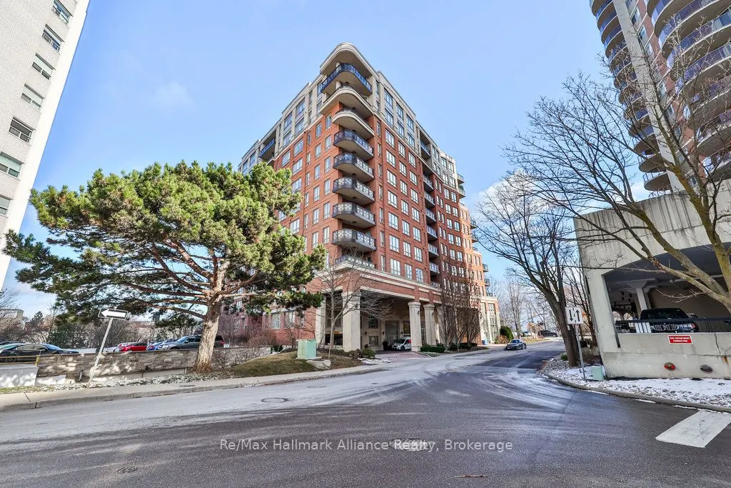 111 Forsythe St, #201