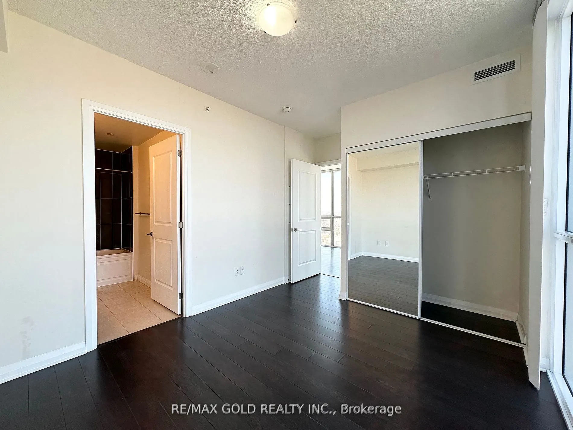 5033 Four Springs Ave, #2017