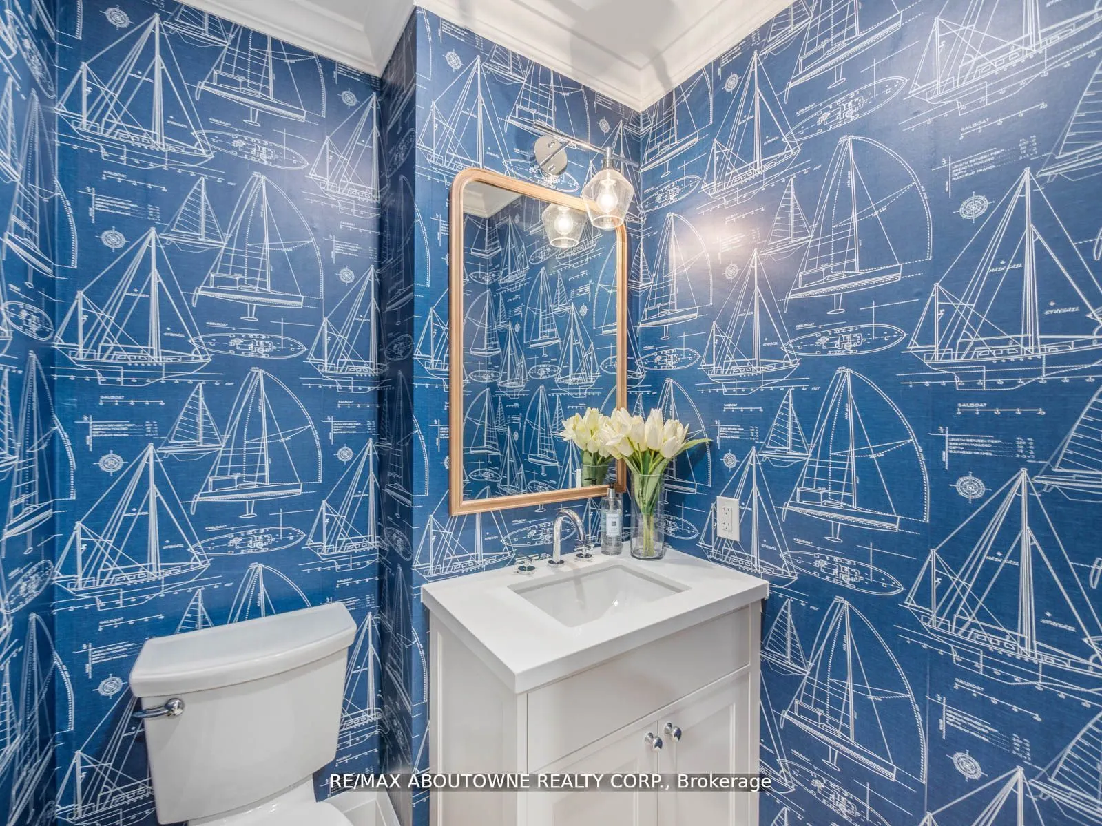 33 Harbourside Crt