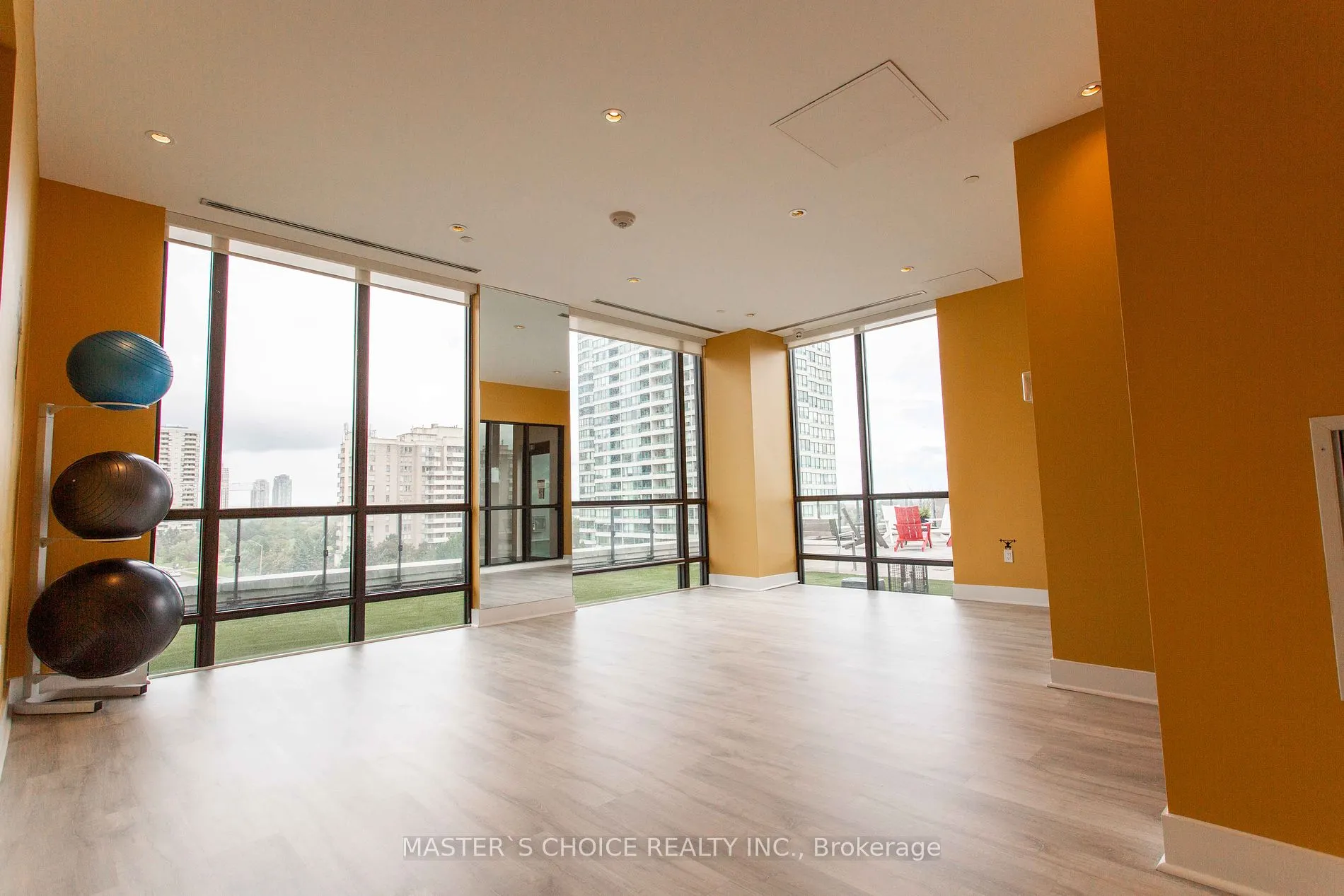 3975 Grand Park Dr, #1407
