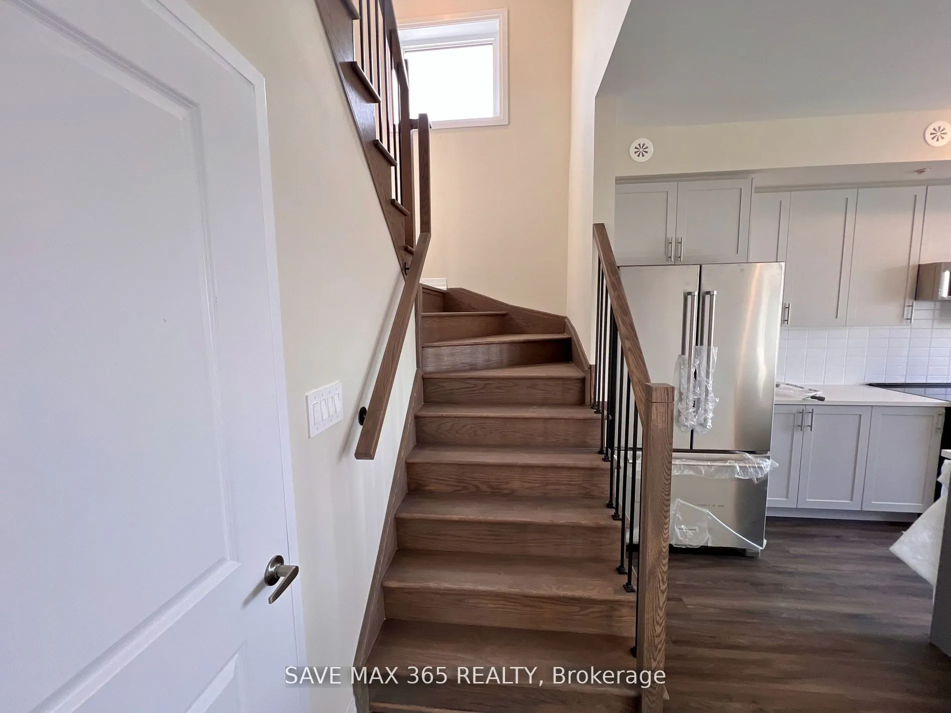 1565 Rose Way, #103