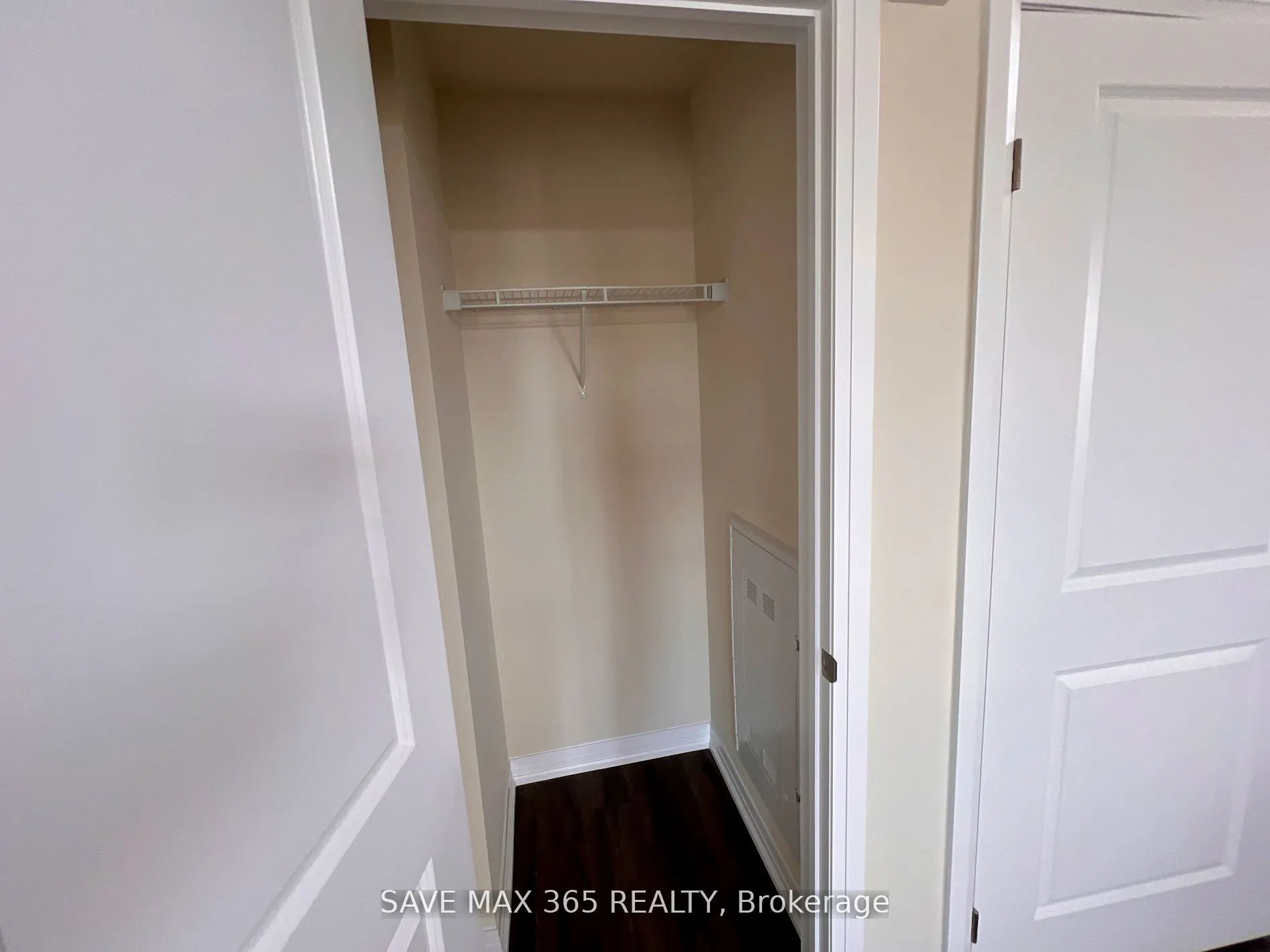 1565 Rose Way, #103