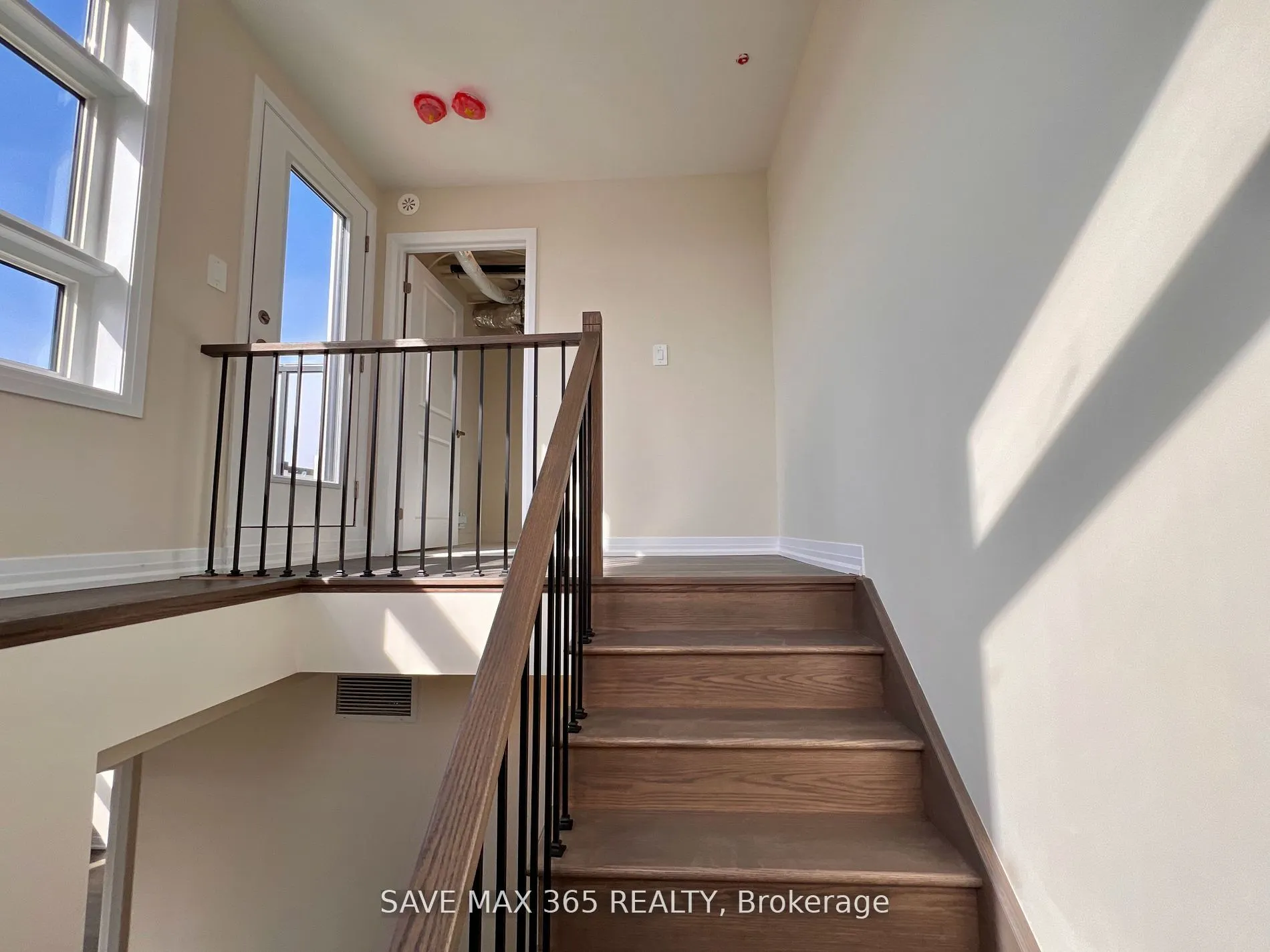 1565 Rose Way, #103