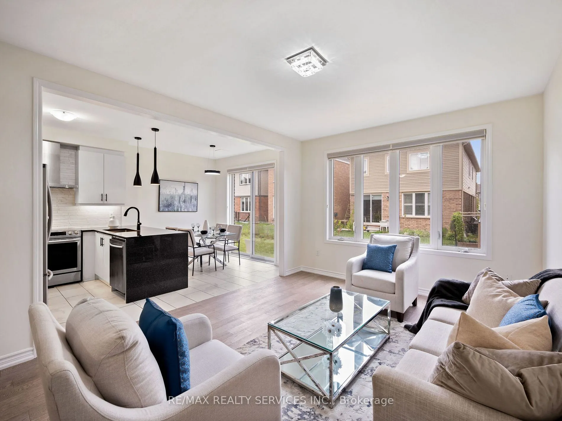 72 Circus Cres
