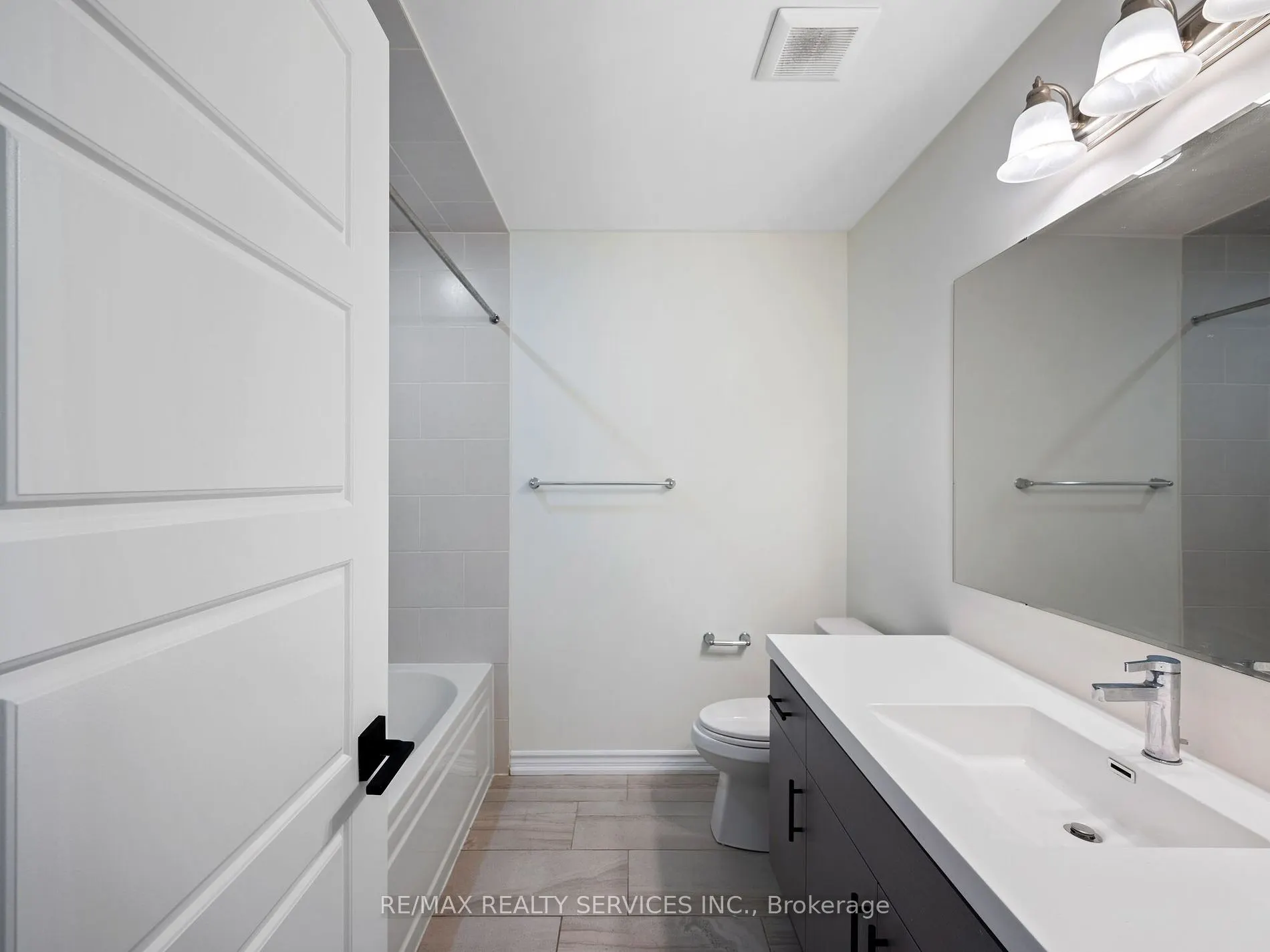 72 Circus Cres