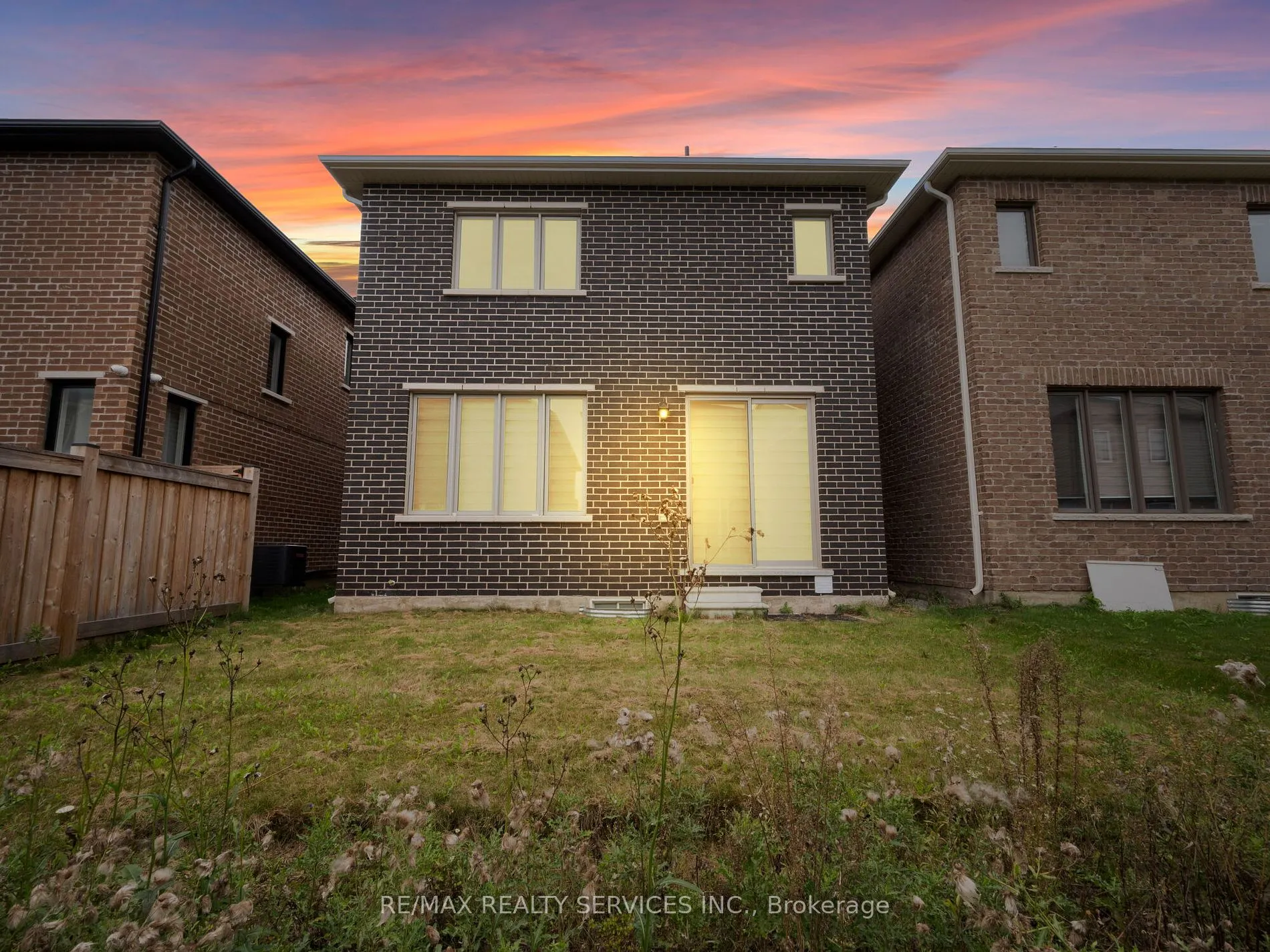 72 Circus Cres