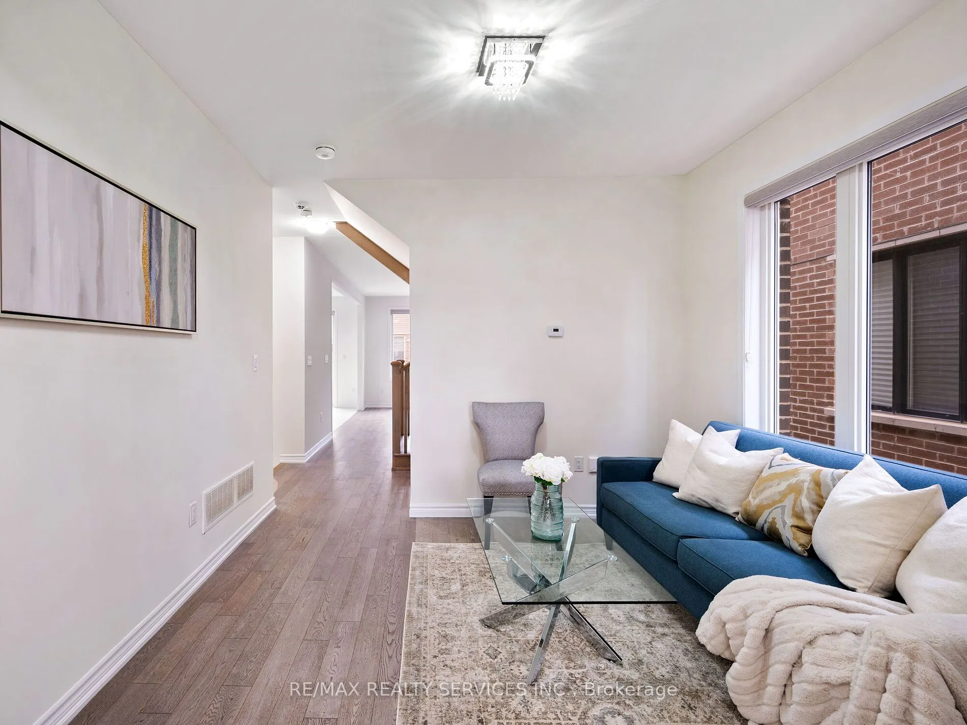 72 Circus Cres