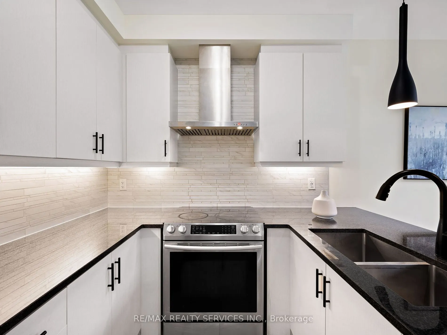 72 Circus Cres