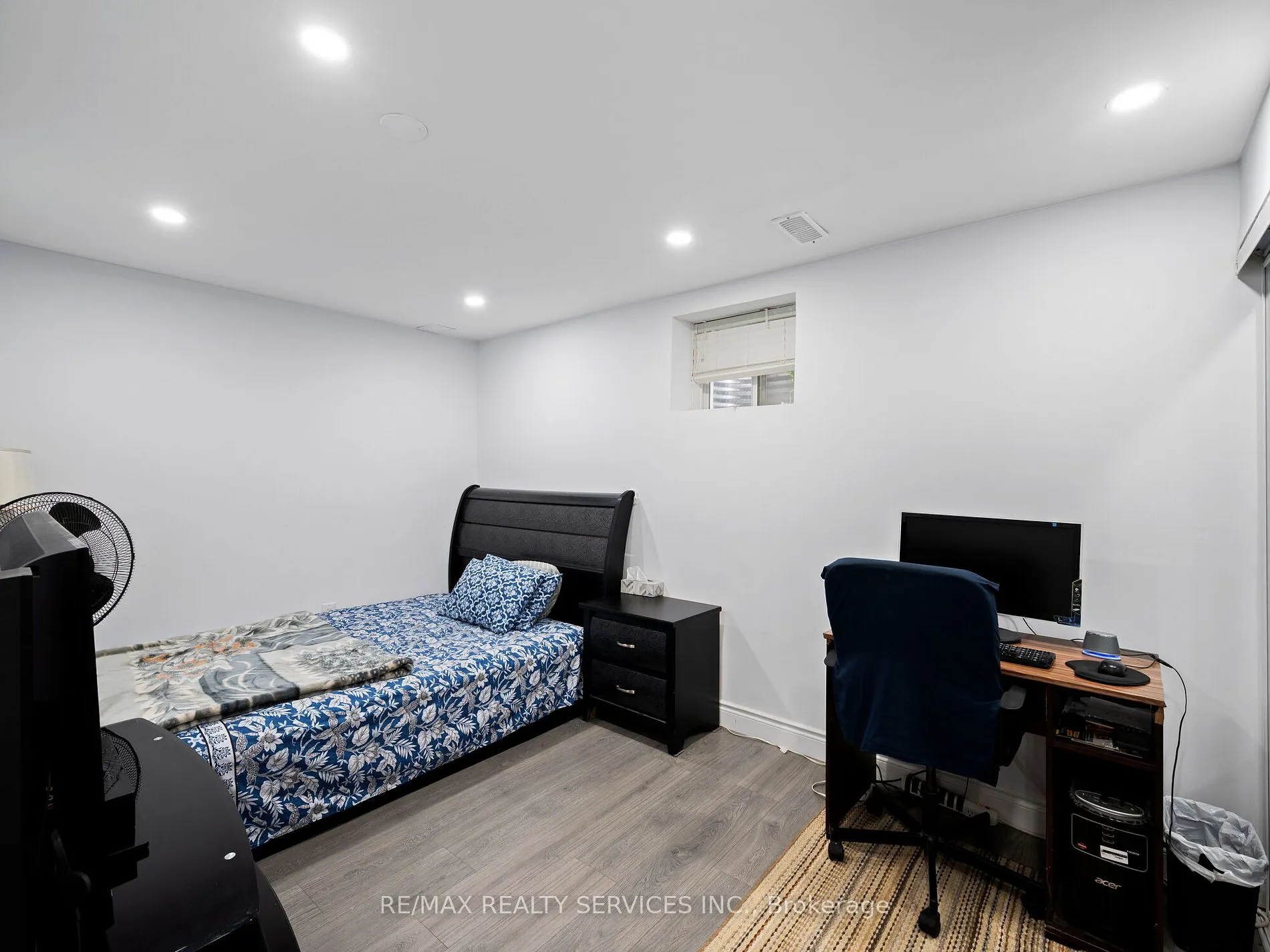 72 Circus Cres