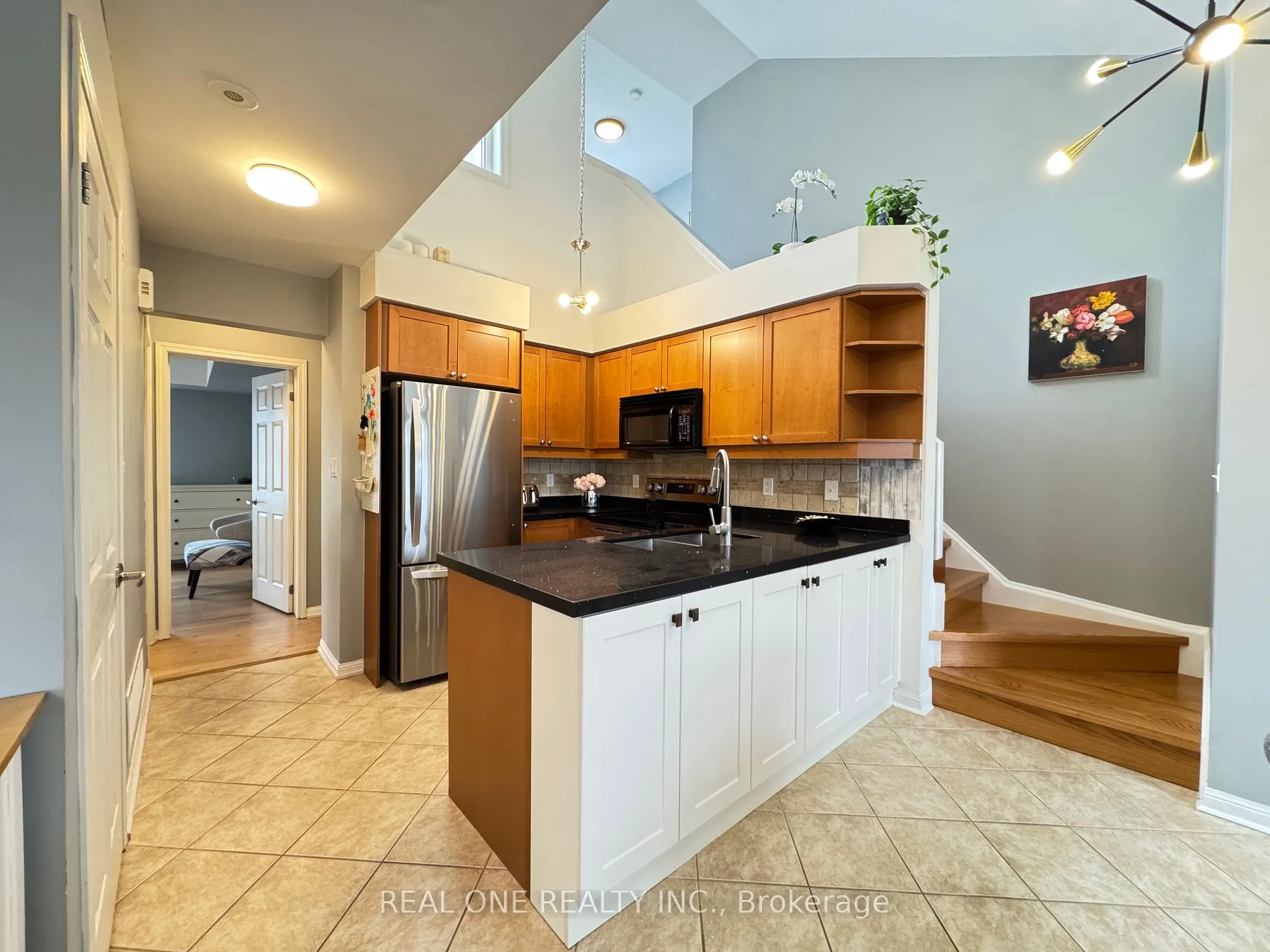580 Shoreline Dr, #6