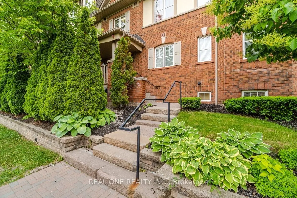 580 Shoreline Dr, #6