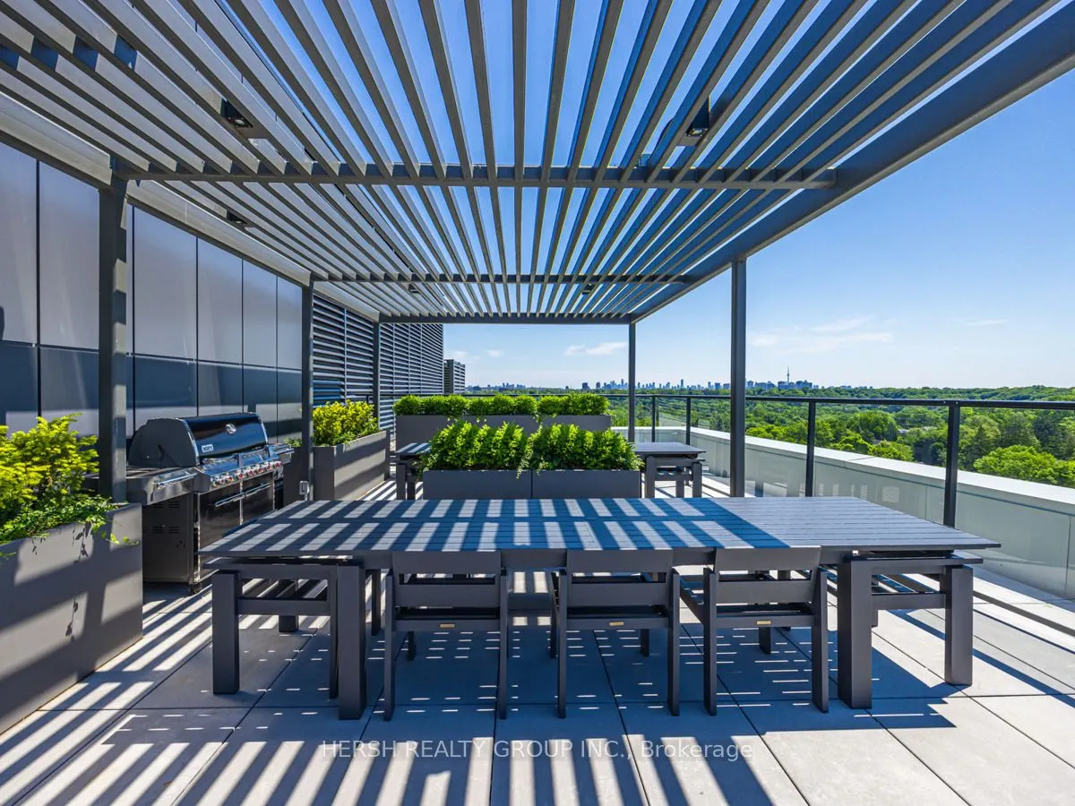 160 Kingsway Cres, #411