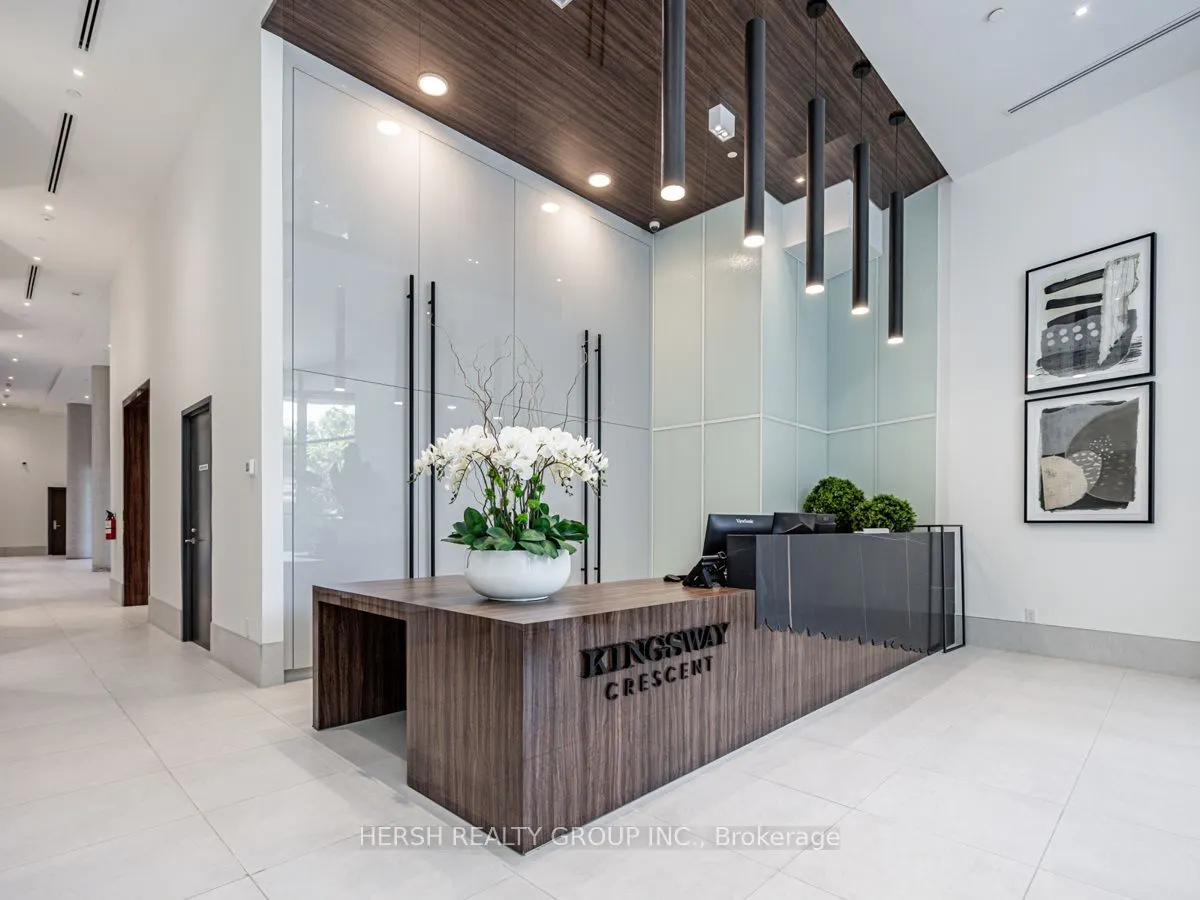 160 Kingsway Cres, #411
