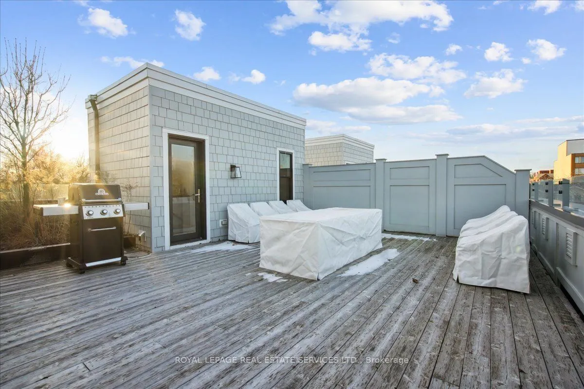 336 Robinson Street, #2