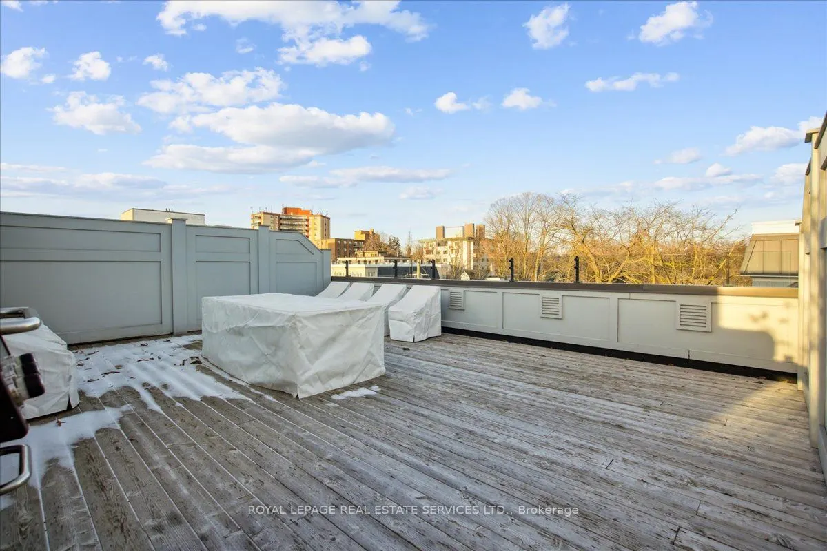 336 Robinson Street, #2