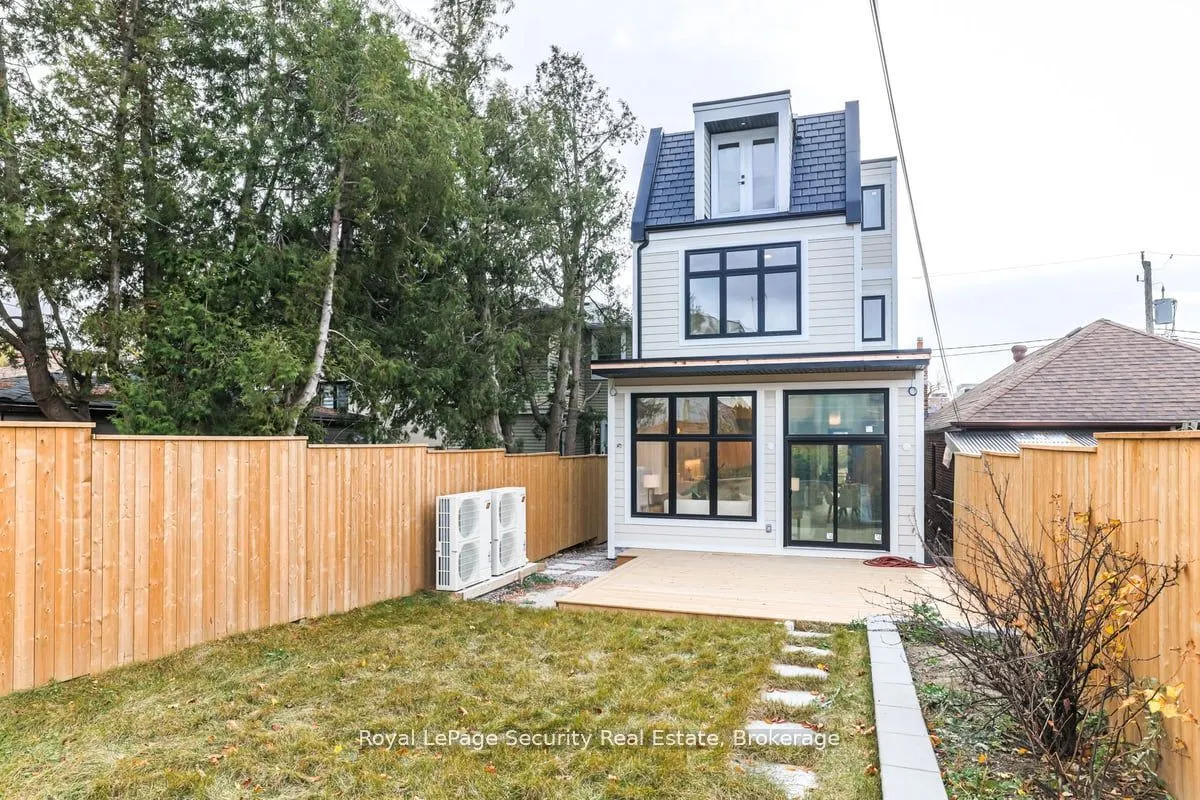 604 Ridelle Ave