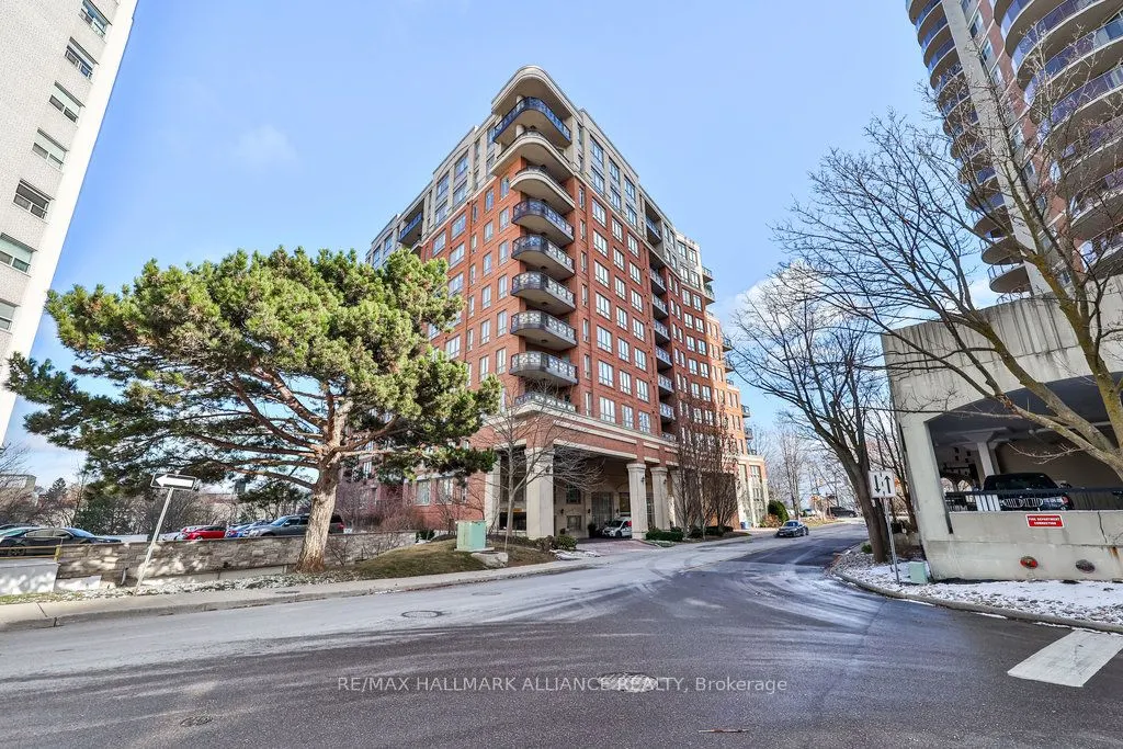 111 Forsythe St, #201