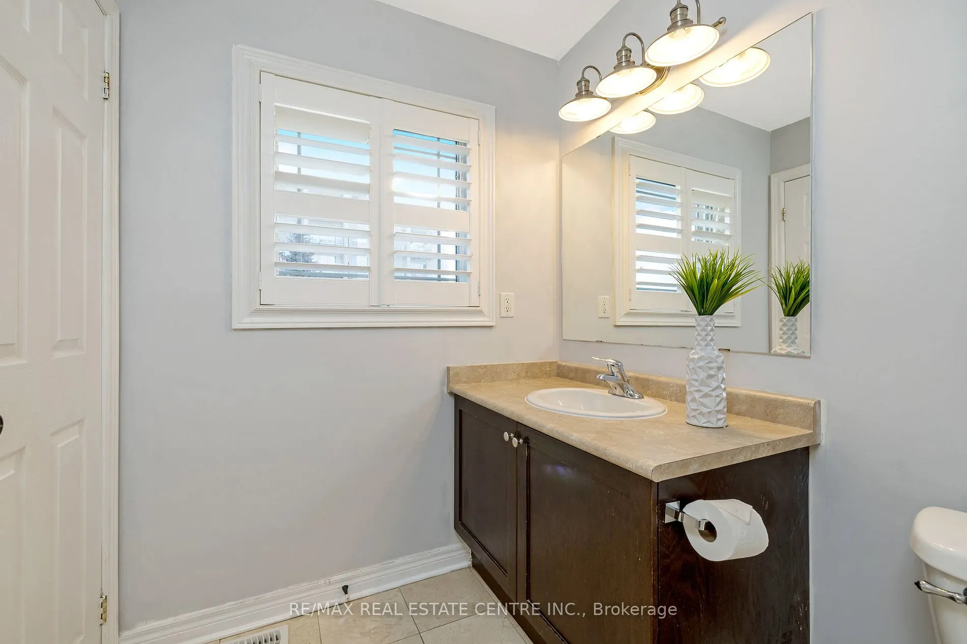1395 Costigan Rd