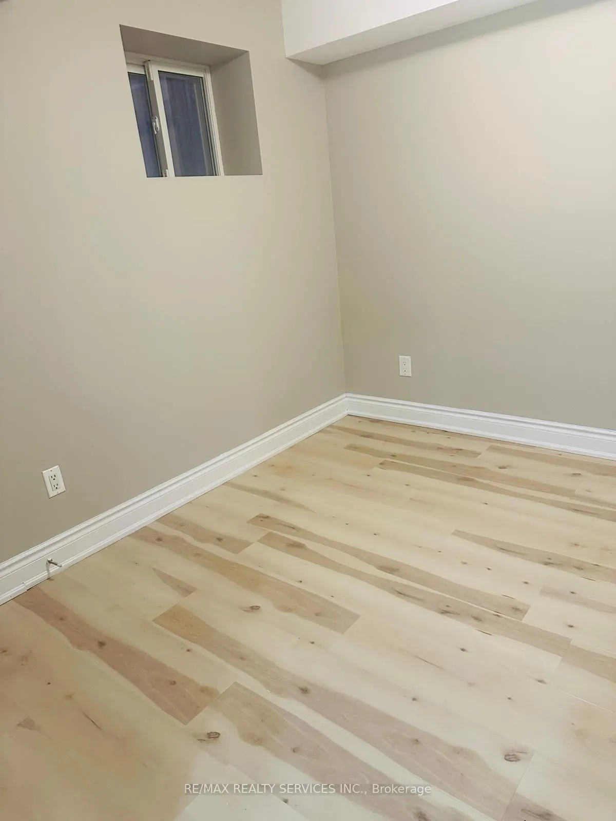 4 Meadowcrest Lane