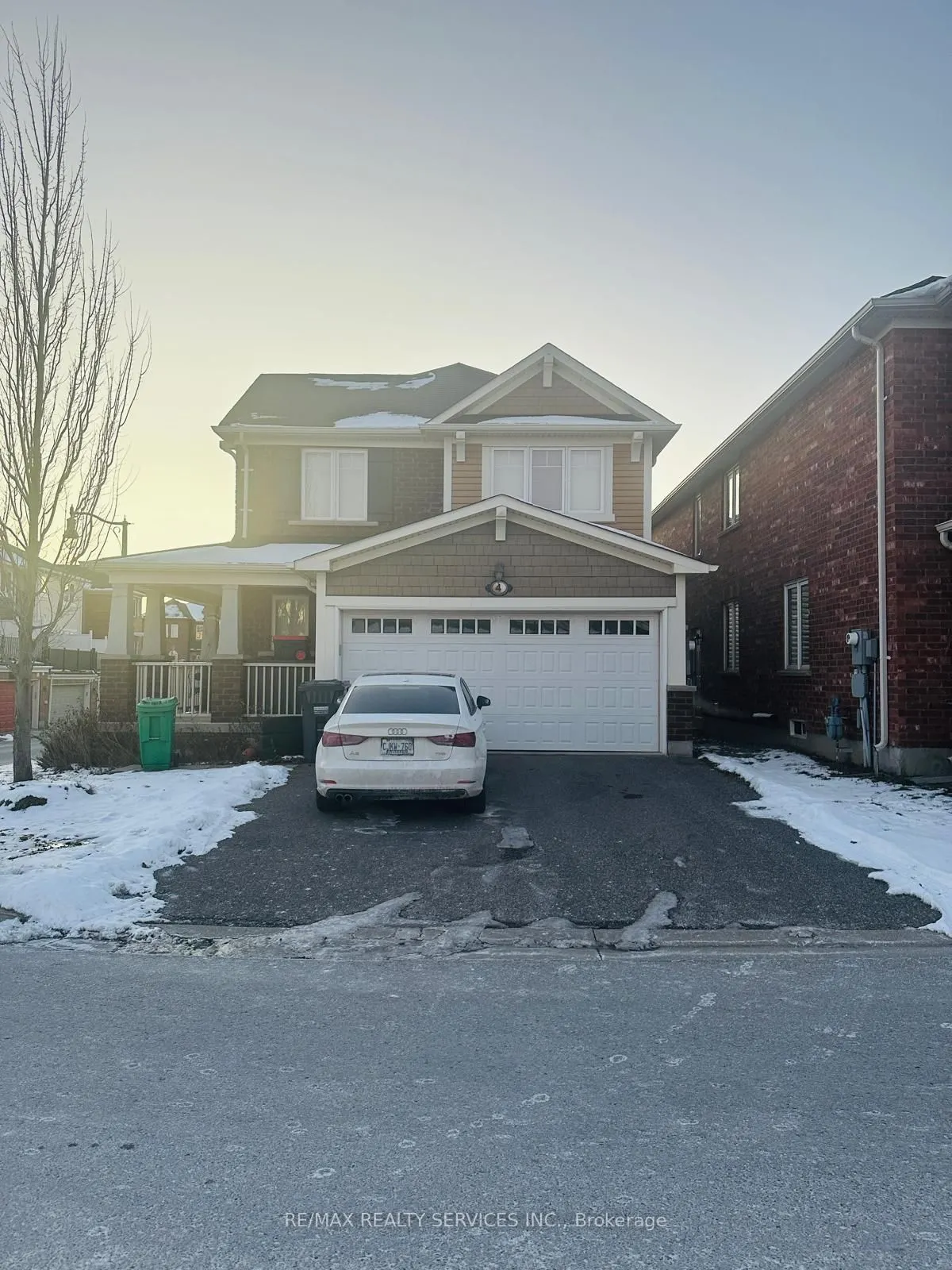 4 Meadowcrest Lane