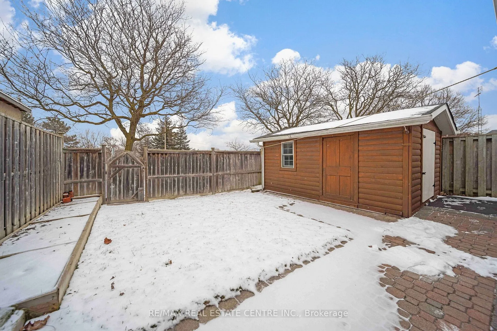 17 Haley Crt