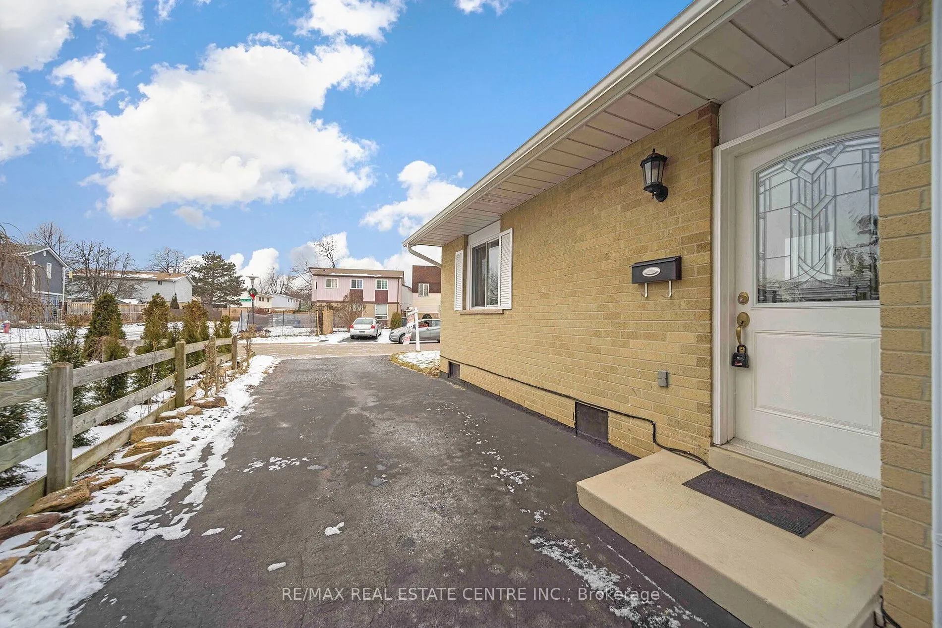 17 Haley Crt