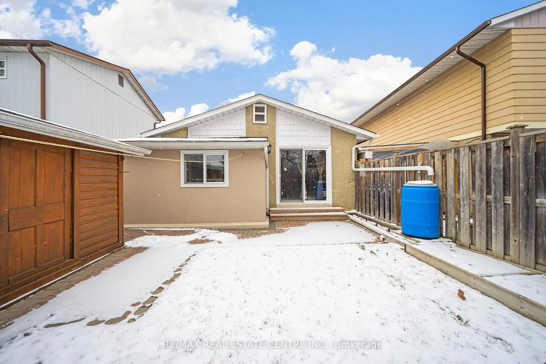 17 Haley Crt