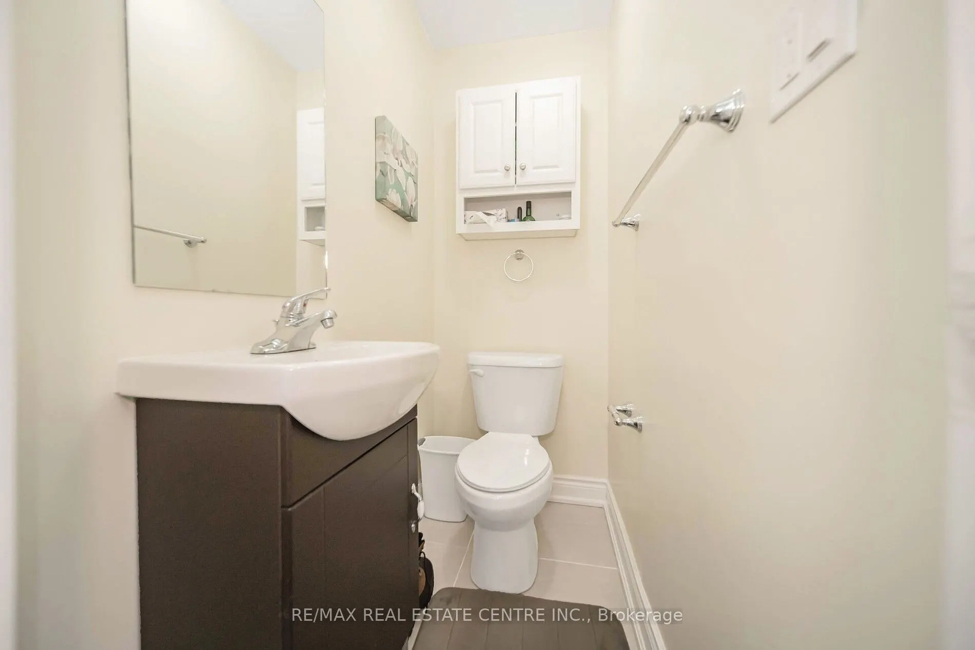 17 Haley Crt