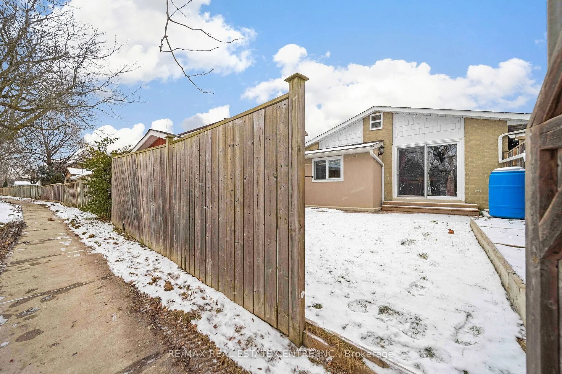 17 Haley Crt