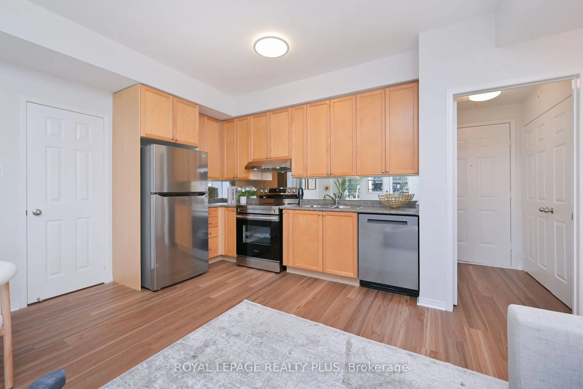 3056 Eglinton Ave W, #59