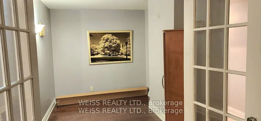 2737 Keele St, #402