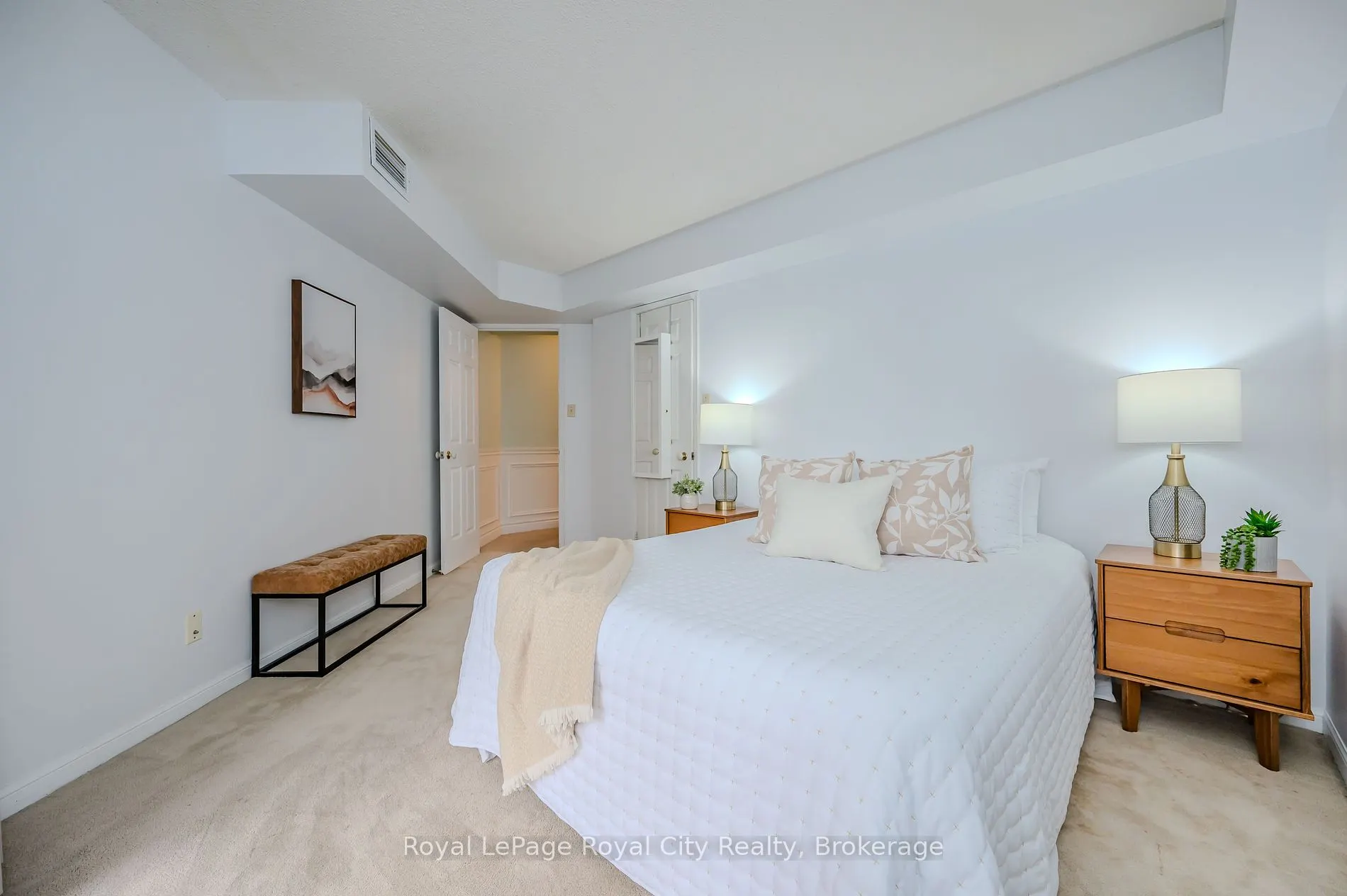 55 KINGSBRIDGE GARDEN Circ, #406
