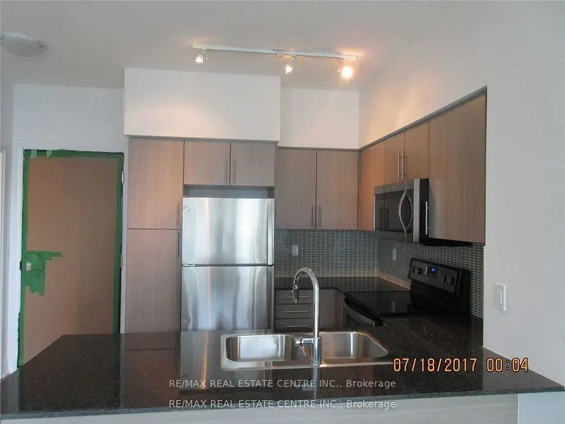 55 Speers Rd, #506
