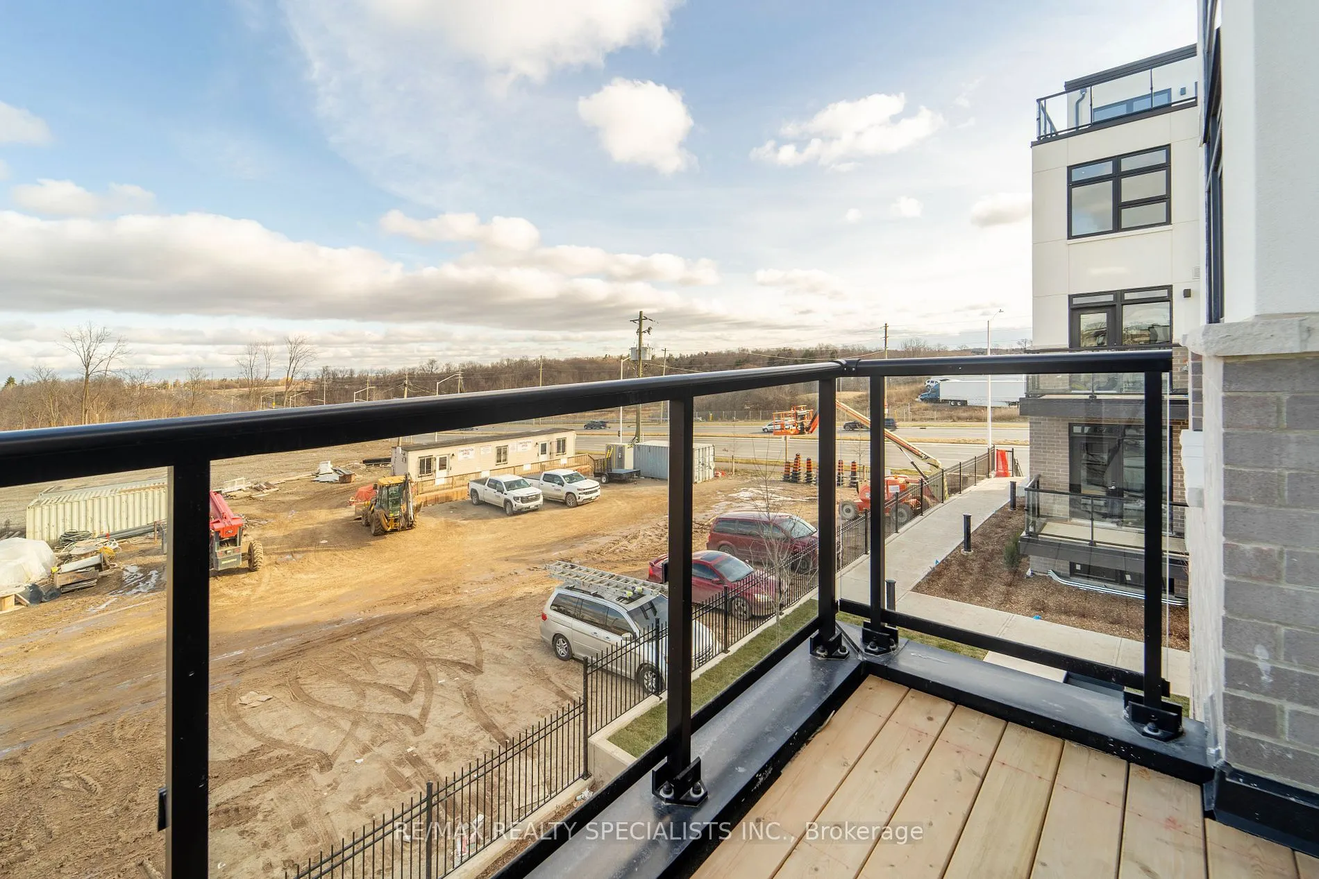 1577 Rose Way, #122