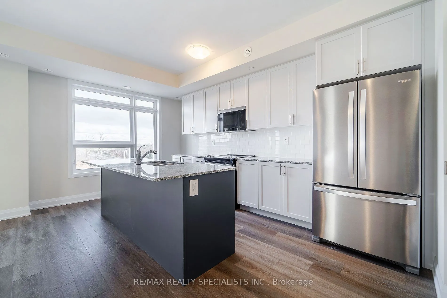 1577 Rose Way, #122