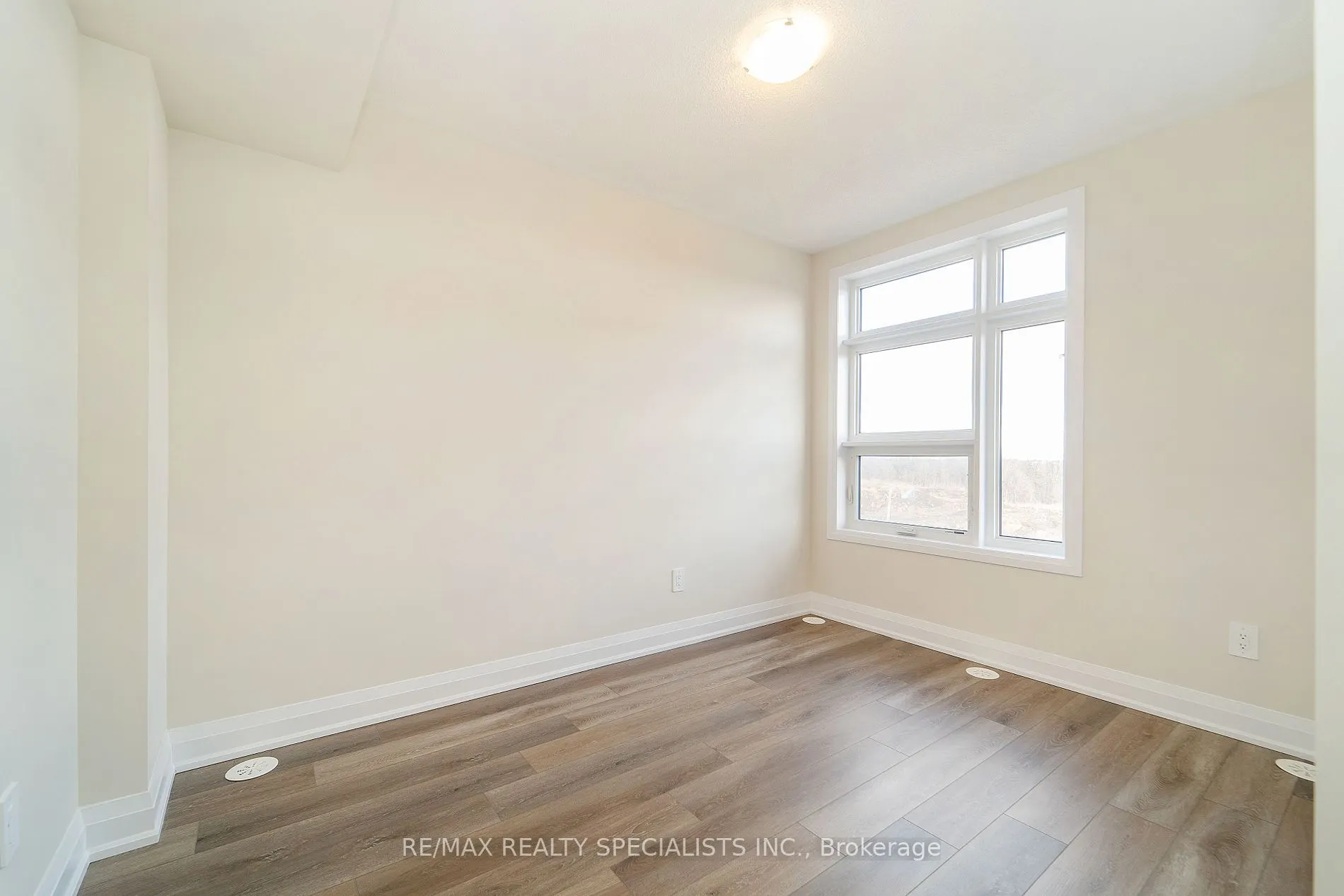 1577 Rose Way, #122