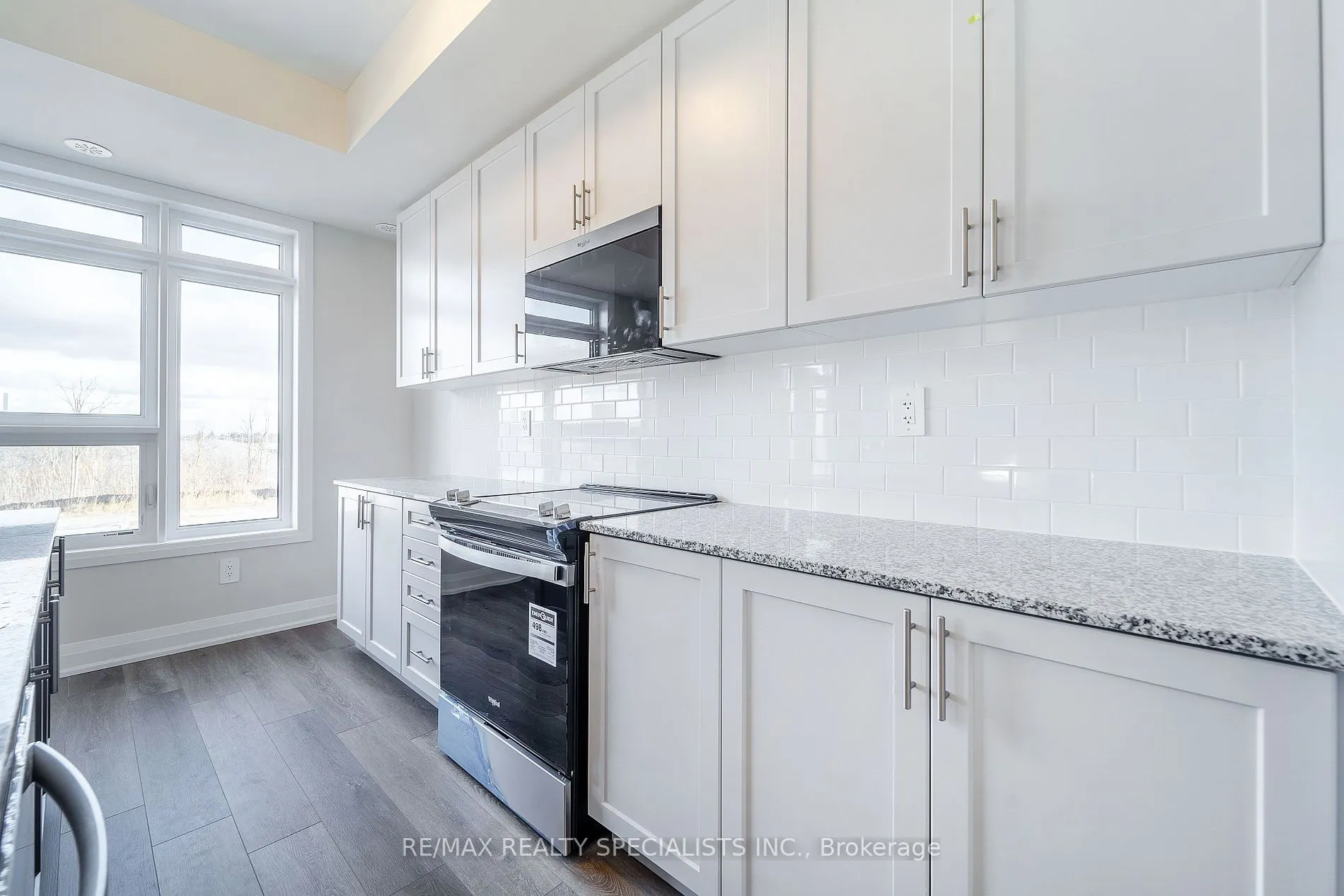 1577 Rose Way, #122