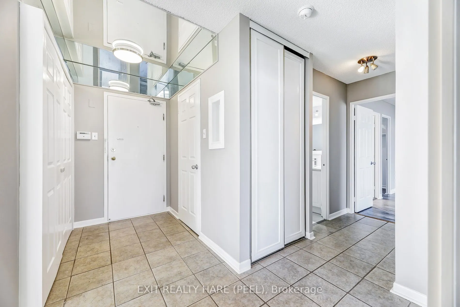 26 Hanover Rd, #1002