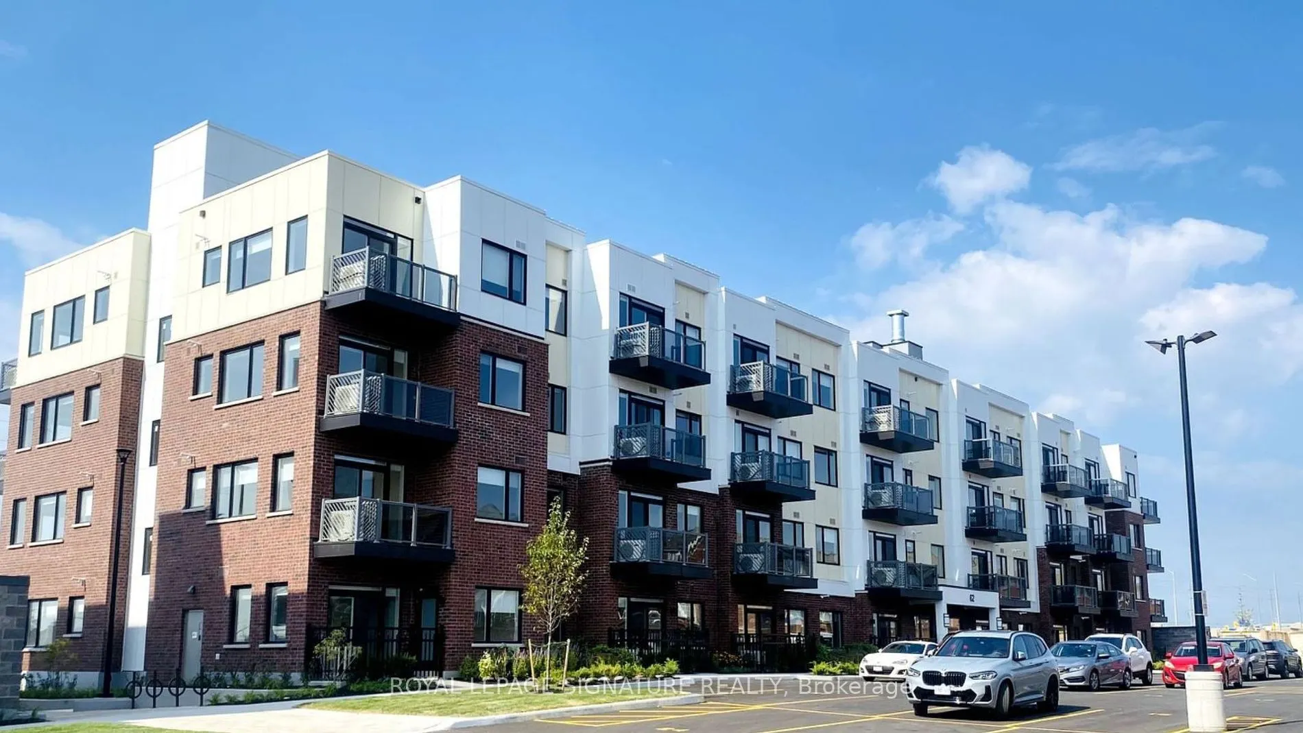 62 Sky Harbour Dr, #402