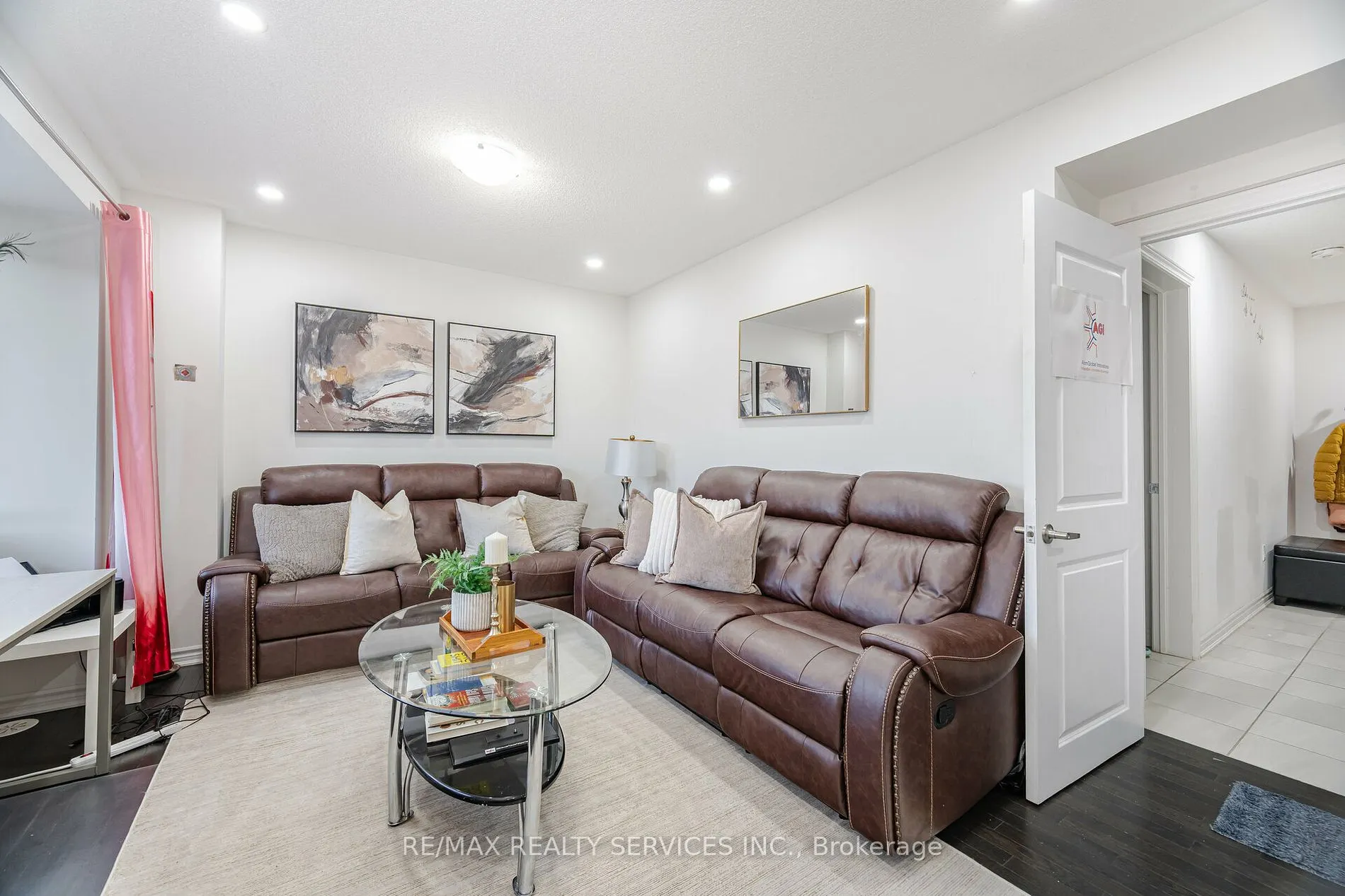50 Edinburgh Dr, #5