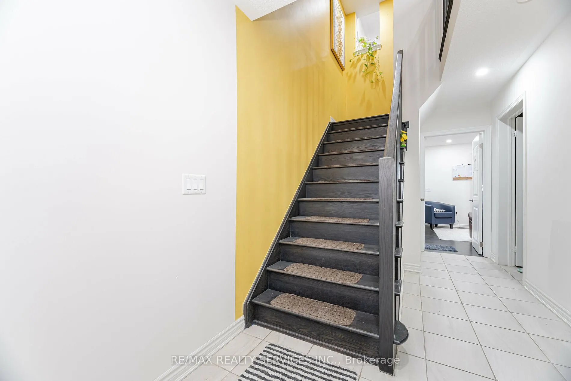 50 Edinburgh Dr, #5