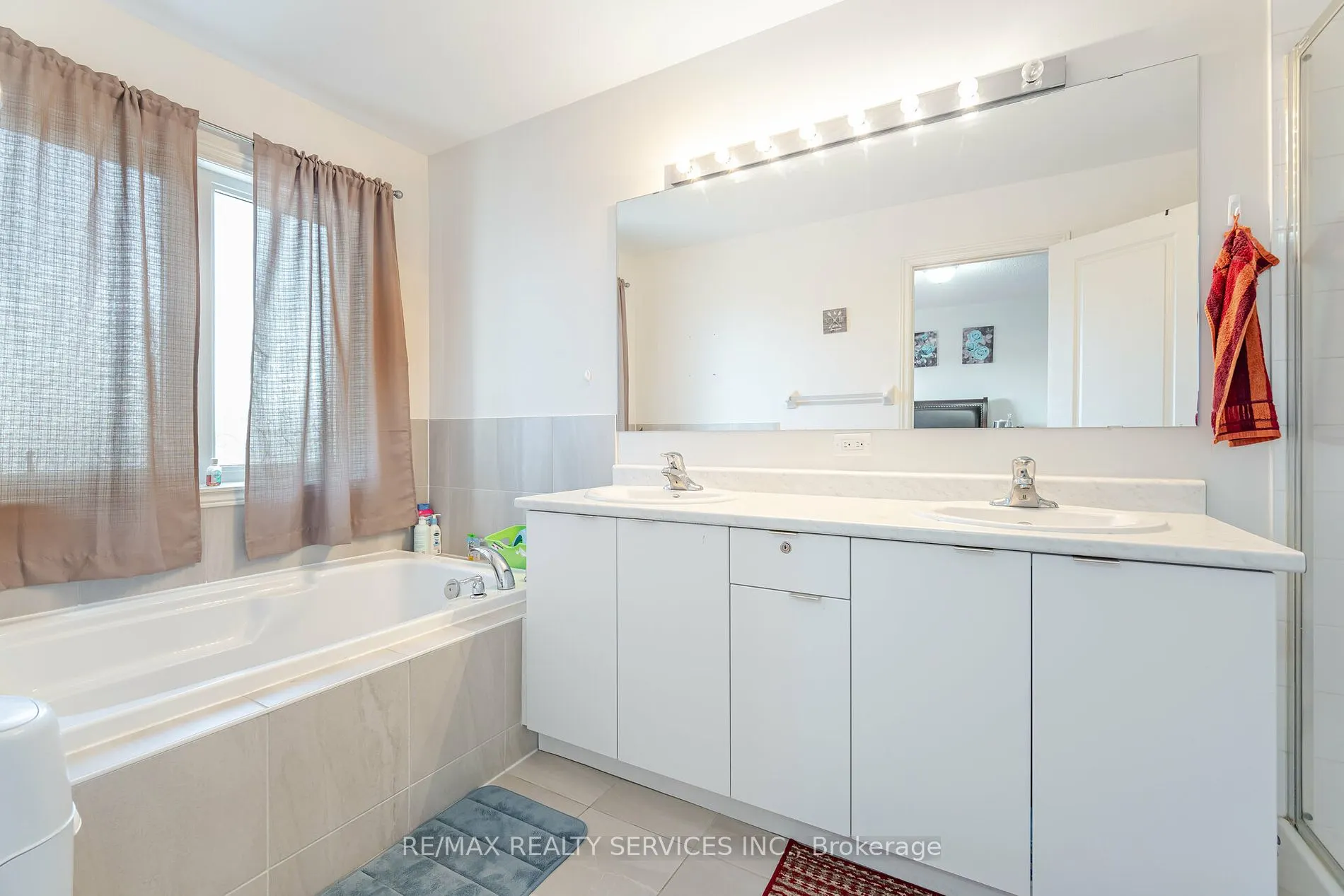 50 Edinburgh Dr, #5