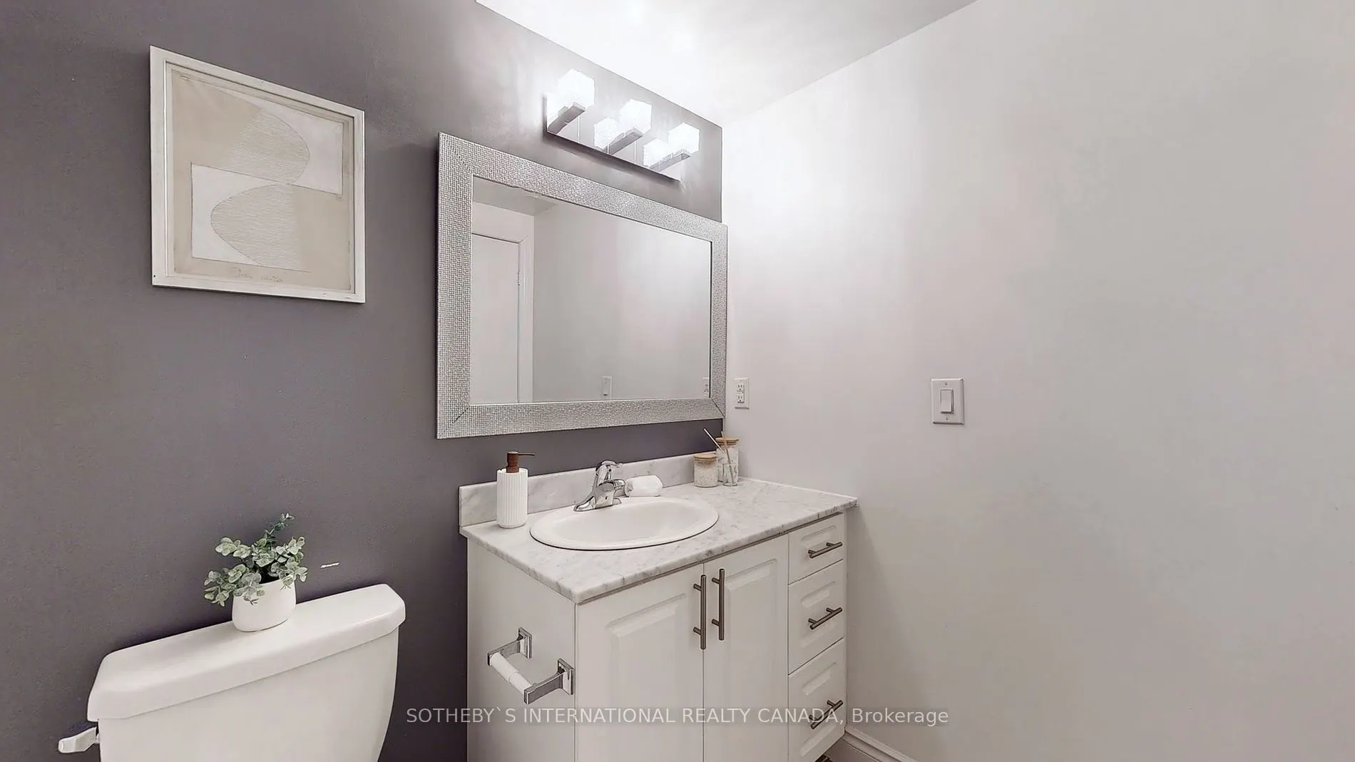 5 Richgrove Dr, #210
