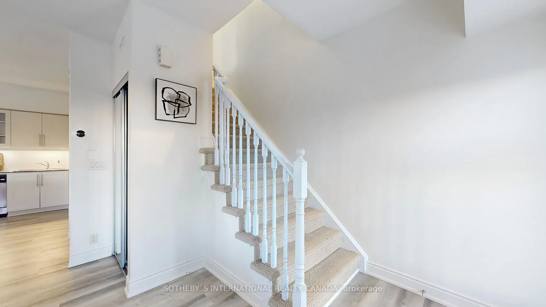 5 Richgrove Dr, #210